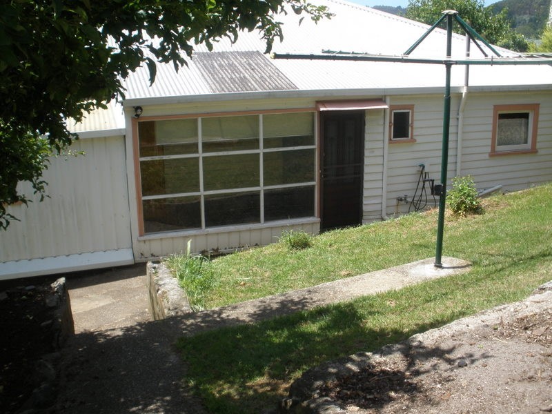 130 Mount Street, Burnie TAS 7320