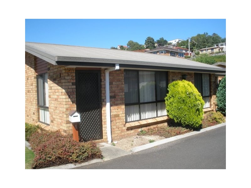 1/16 Collins Street, Burnie TAS 7320