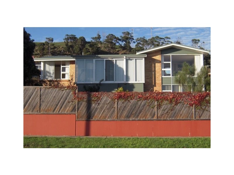 303 Bass Highway, Ocean Vista TAS 7320