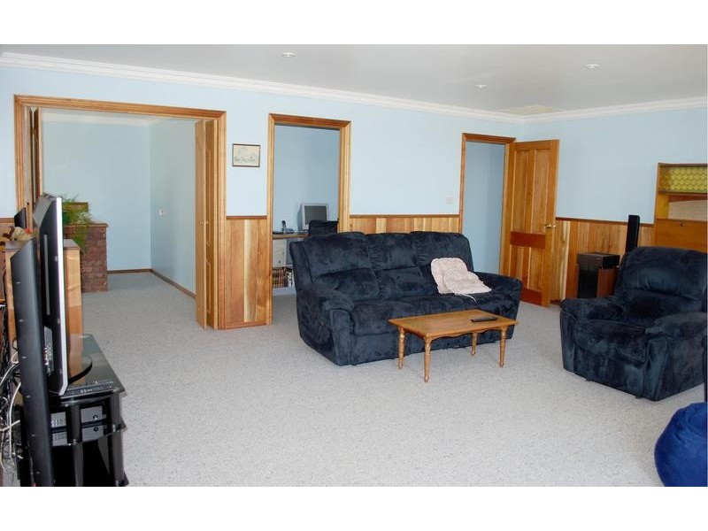 20 Crawford Road, Penguin TAS 7316