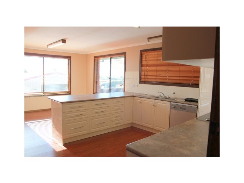 32 Raglan Street, Somerset TAS 7322