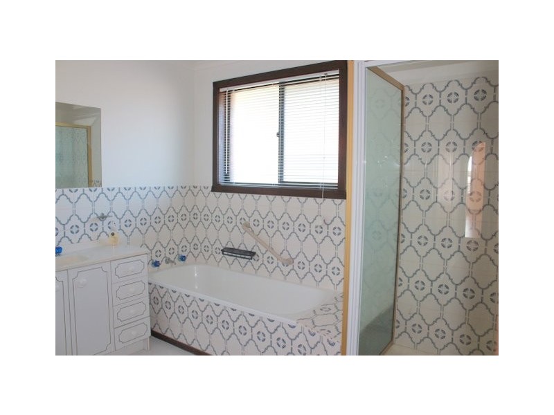 32 Raglan Street, Somerset TAS 7322