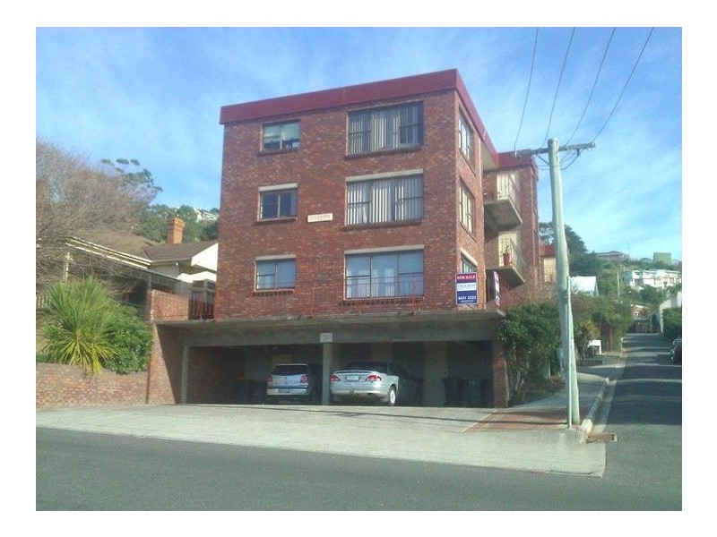 1/18 Queen Street, Burnie TAS 7320