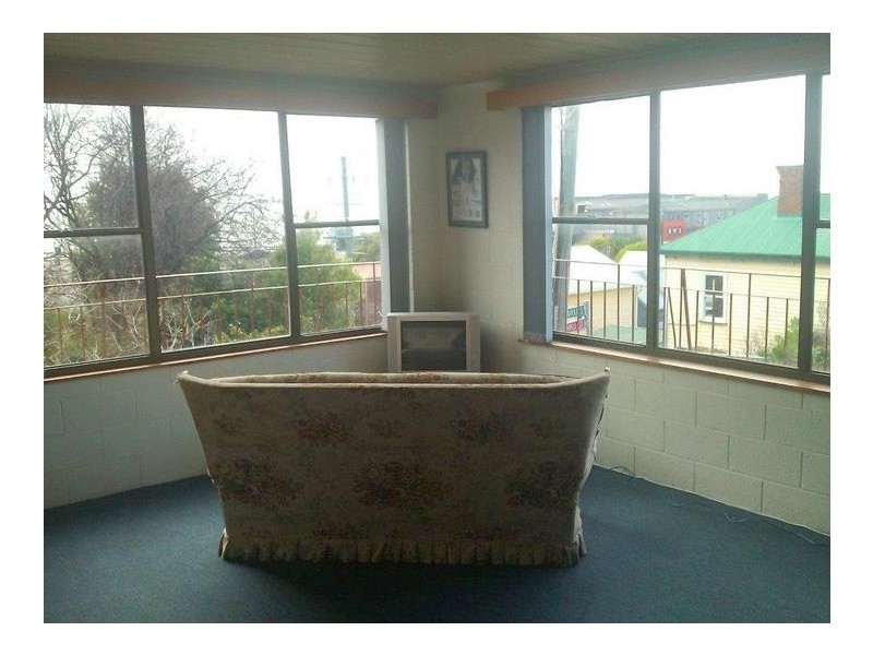 1/18 Queen Street, Burnie TAS 7320