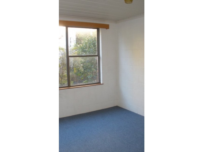 1/18 Queen Street, Burnie TAS 7320