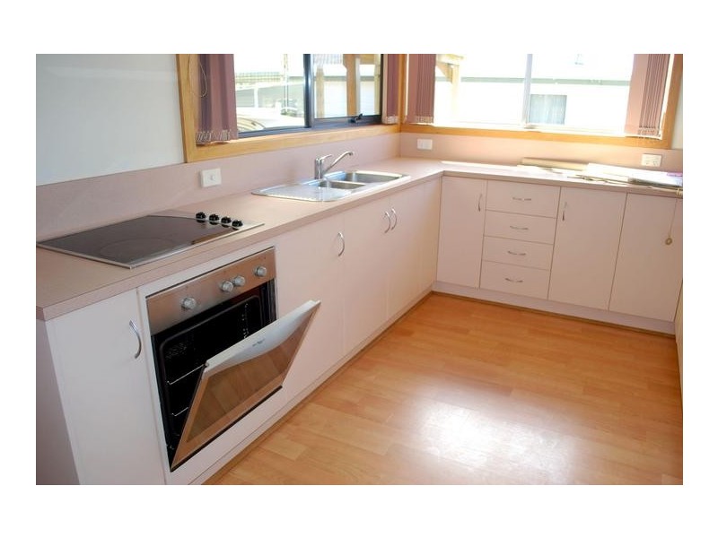 20 Monnington St, Upper Burnie TAS 7320