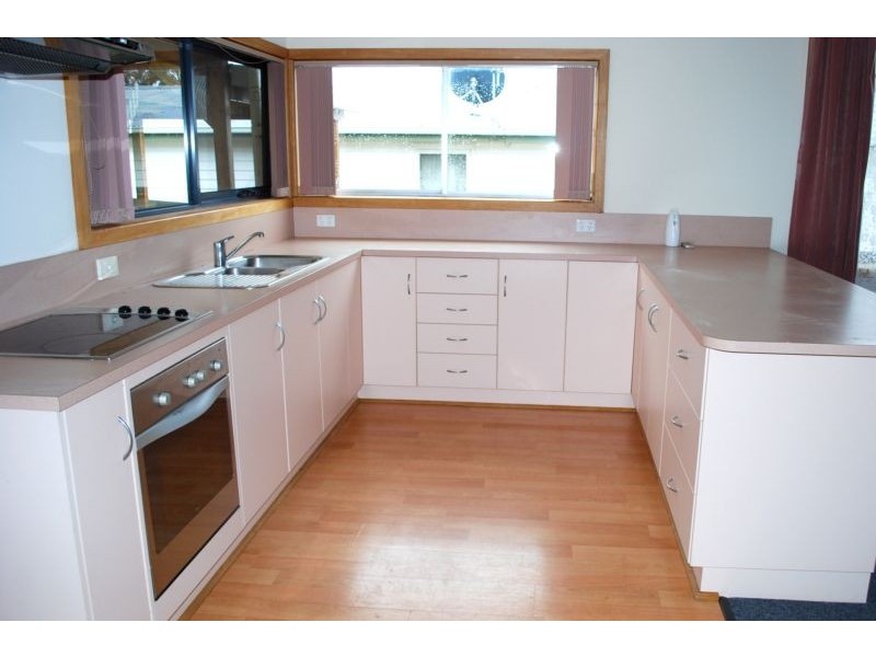 20 Monnington St, Upper Burnie TAS 7320