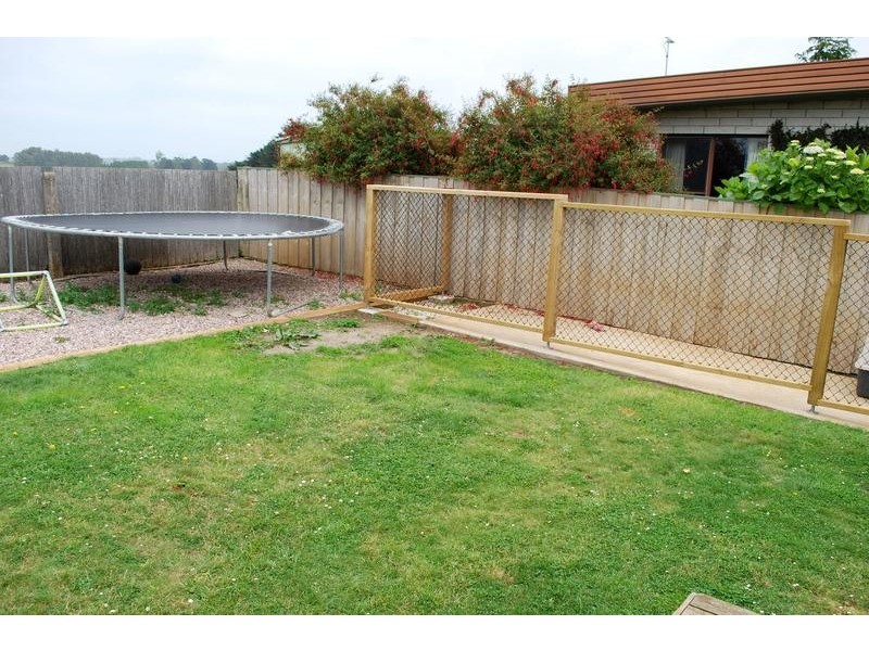 16 Taroona Avenue, Burnie TAS 7320