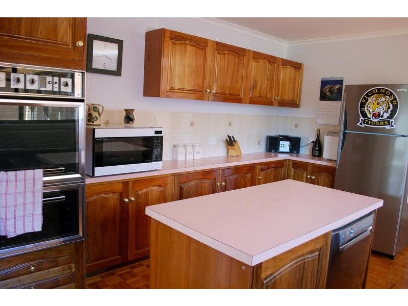 16 Taroona Avenue, Burnie TAS 7320