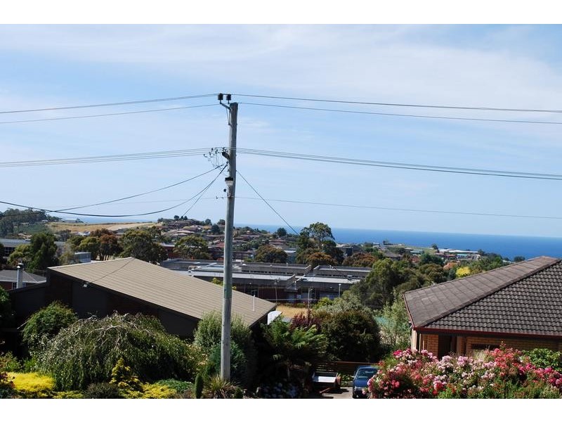 16 Taroona Avenue, Burnie TAS 7320