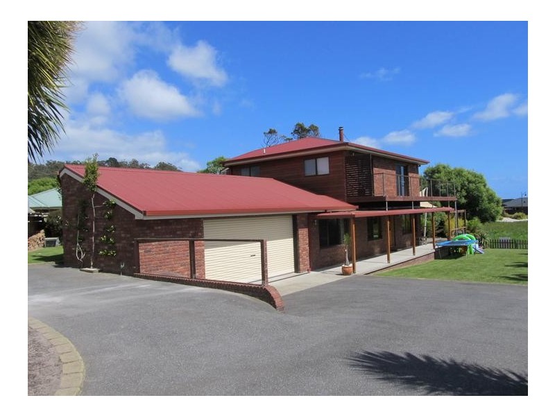 18 Seabreeze Ave, Sulphur Creek TAS 7316