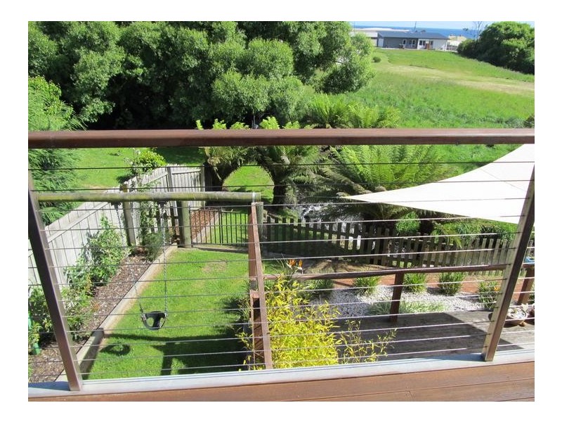 18 Seabreeze Ave, Sulphur Creek TAS 7316