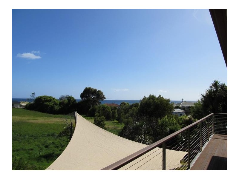 18 Seabreeze Ave, Sulphur Creek TAS 7316
