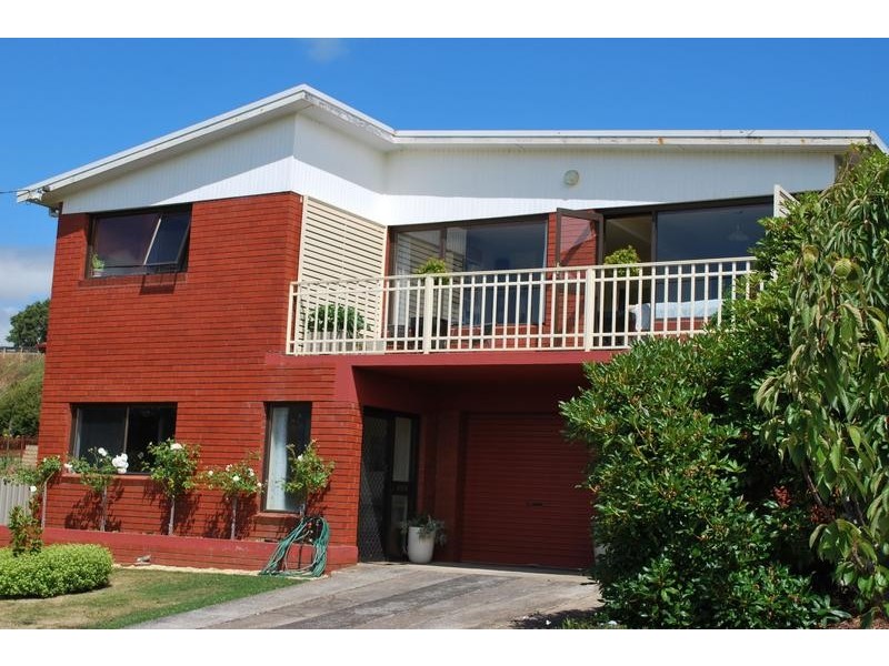 4 Malunna Crescent, Burnie TAS 7320