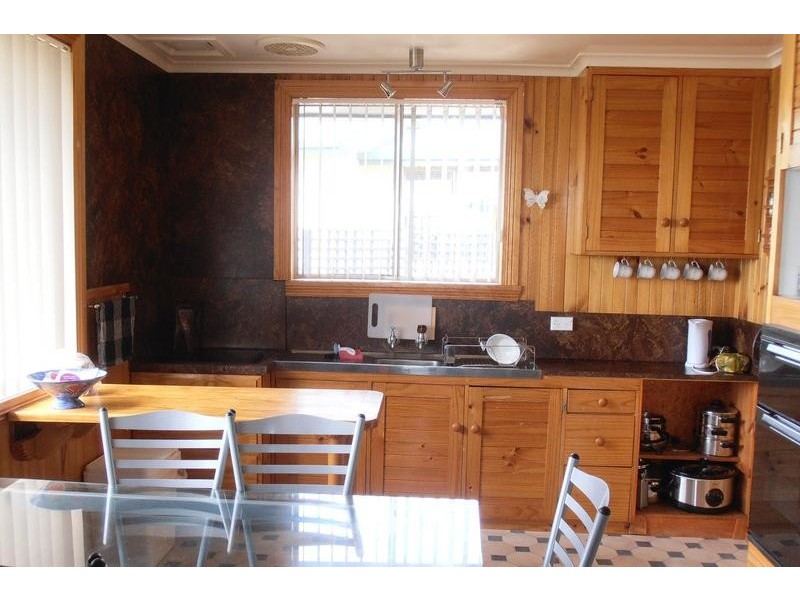 17 Griffith Street, Burnie TAS 7320