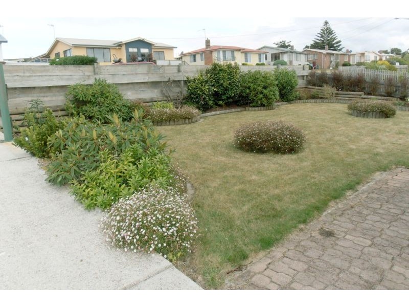 64 Stirling Street, Burnie TAS 7320