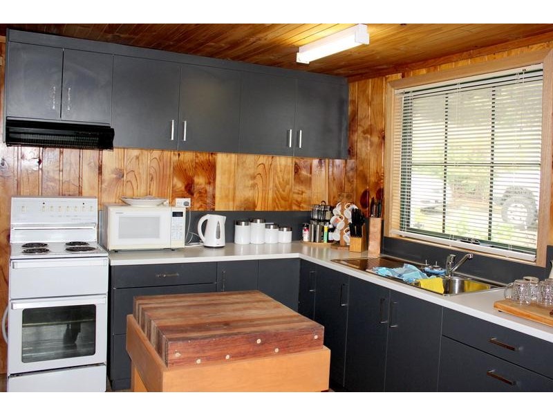570 Bass Highway, Heybridge TAS 7316