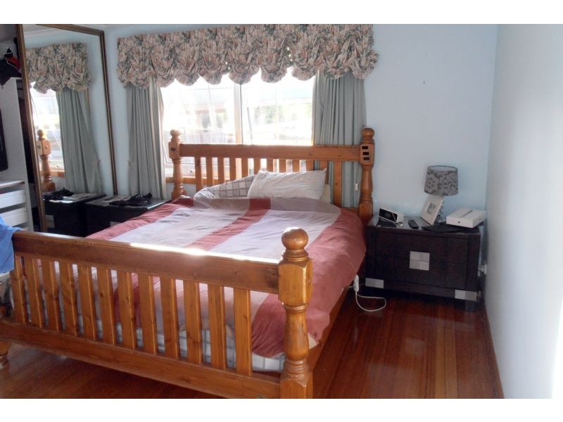 9 Holmes Place, Park Grove TAS 7320