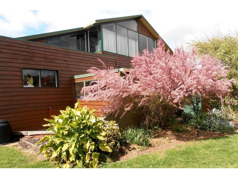 88-90 Bass Highway, Cooee TAS 7320