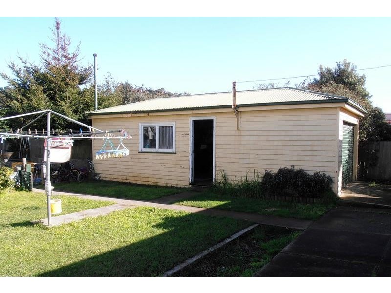 379 Bass Highway, Camdale TAS 7320