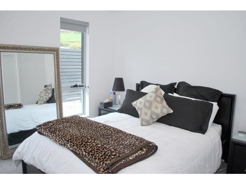 2/27 Heather Crescent, Burnie TAS 7320