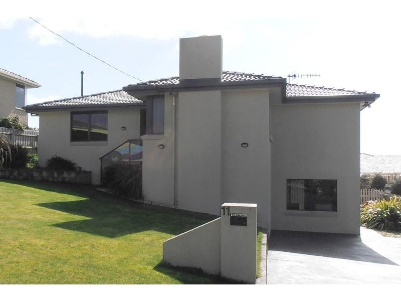 11 Crowe Street, Burnie TAS 7320