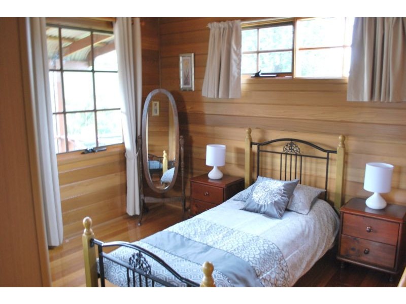 565 South Road, Penguin TAS 7316
