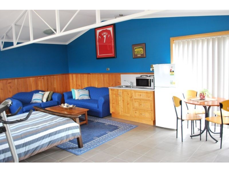 565 South Road, Penguin TAS 7316