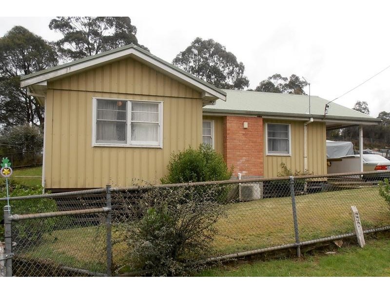 10 Giblin Street, Rosebery TAS 7470