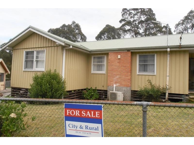 10 Giblin Street, Rosebery TAS 7470