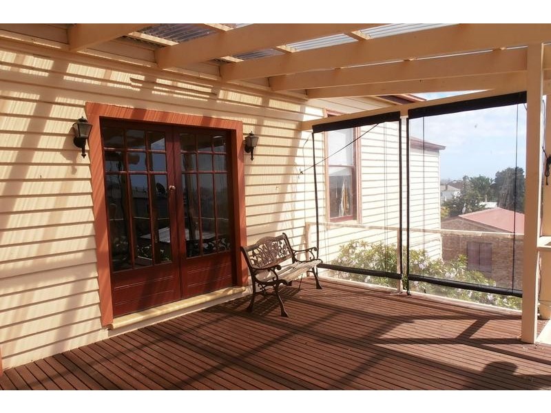 4 Charles Street, Burnie TAS 7320