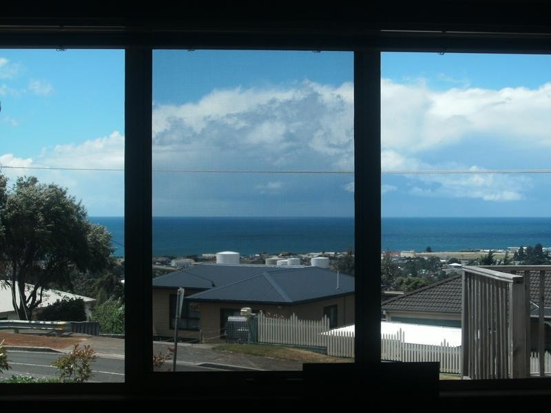 33 Myrtle Crescent, Burnie TAS 7320