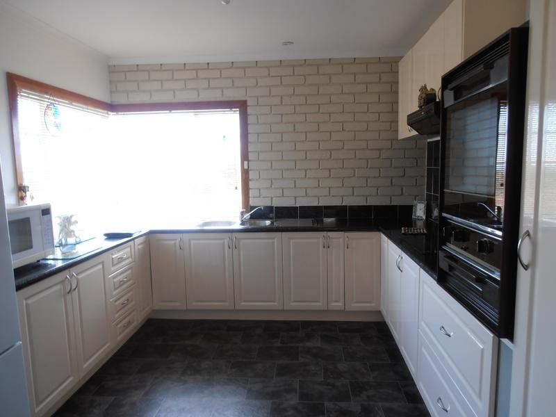 33 Myrtle Crescent, Burnie TAS 7320