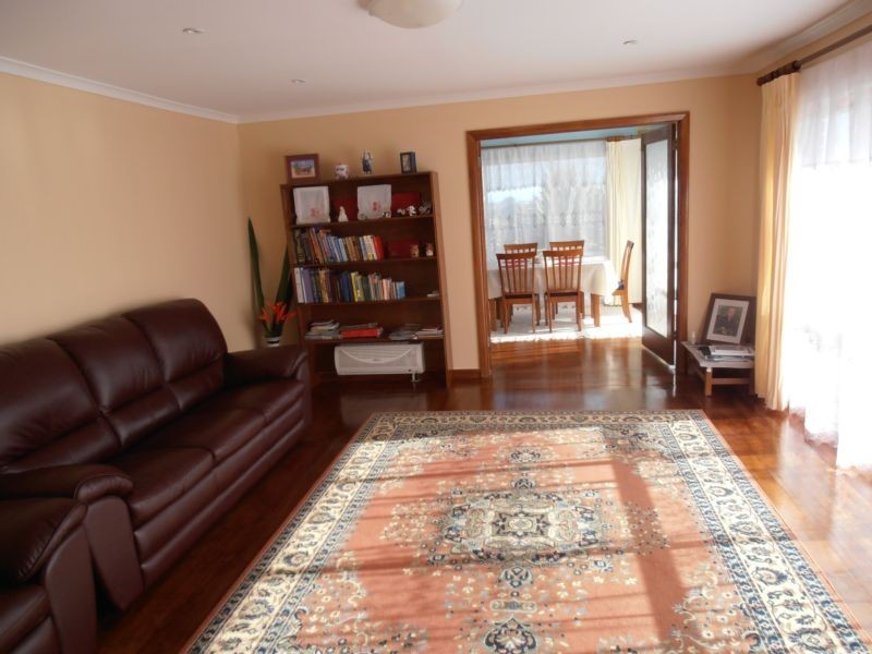 10 Nairana Ave, Shorewell Park TAS 7320