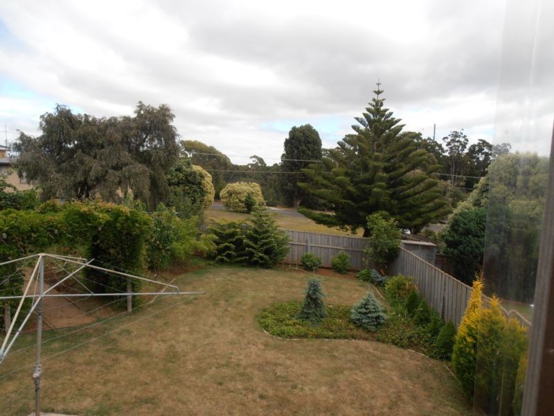 10 Nairana Ave, Shorewell Park TAS 7320