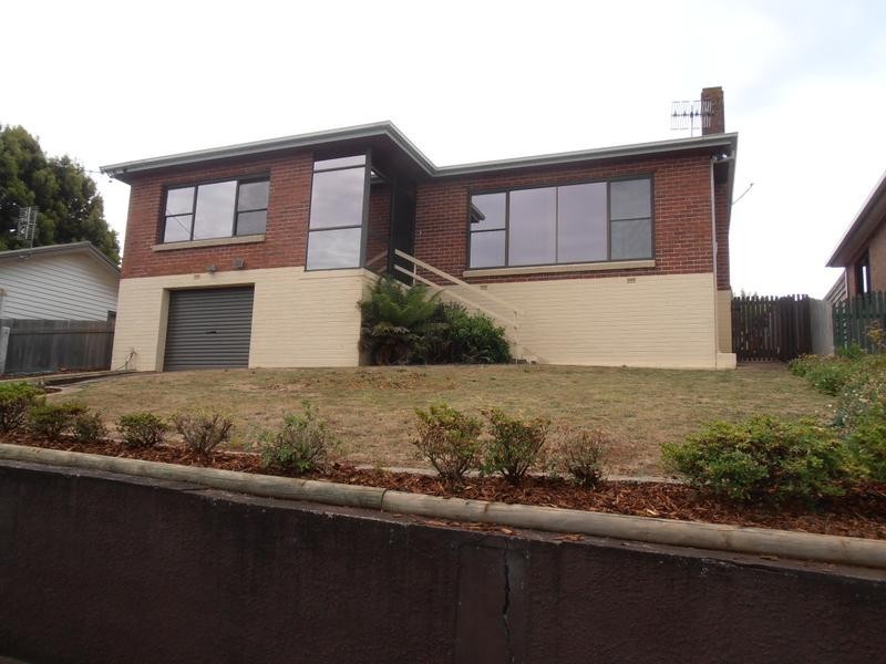 22 Sampson Street, Burnie TAS 7320