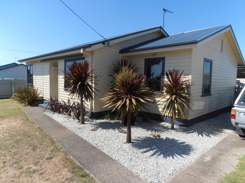 1 Boon Street,, Ulverstone TAS 7315