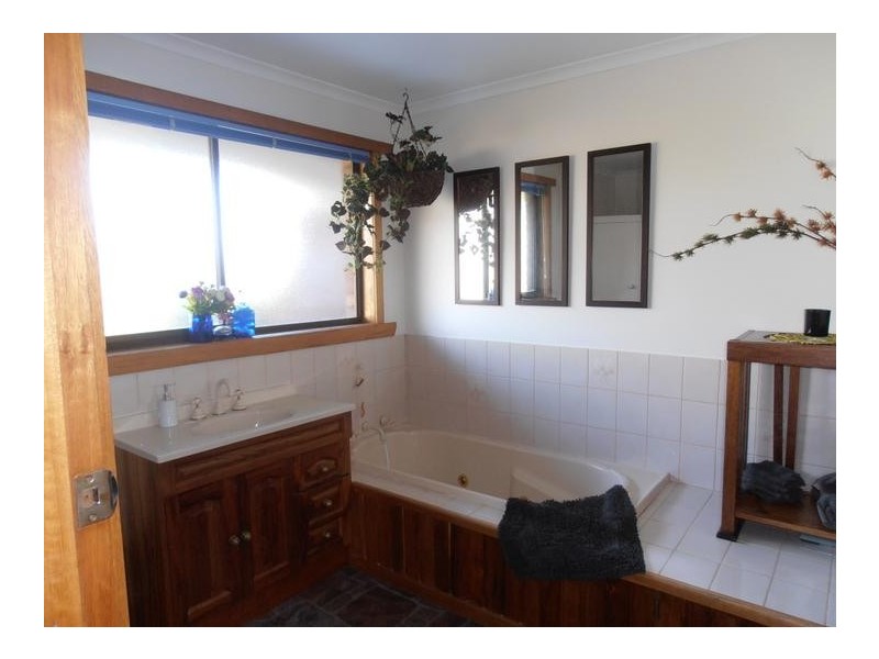 18 Mills Road, Burnie TAS 7320