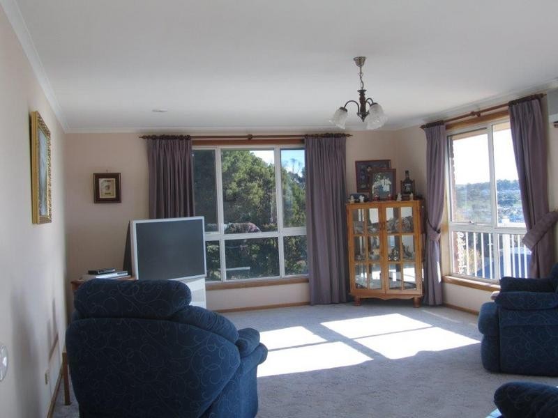 12 Kentish Street,, Penguin TAS 7316