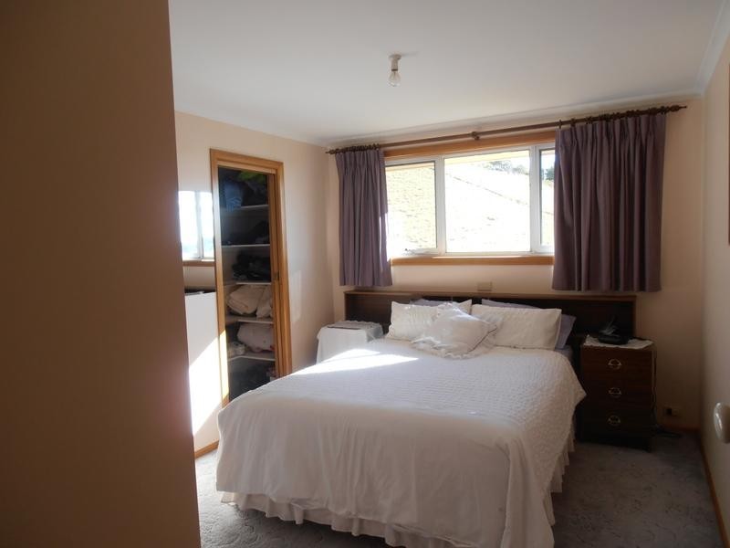 12 Kentish Street,, Penguin TAS 7316