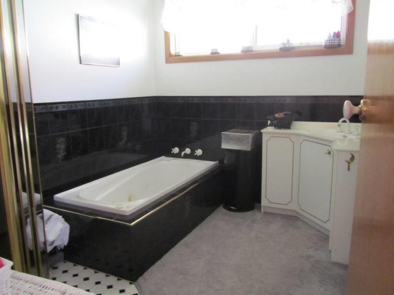 12 Kentish Street,, Penguin TAS 7316