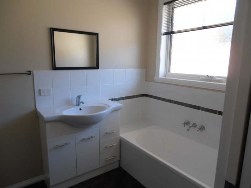 1/123 South Road,, Ulverstone TAS 7315