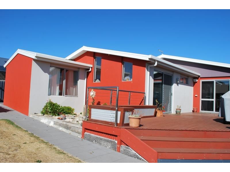 1 Waterford Drive, Sulphur Creek TAS 7316