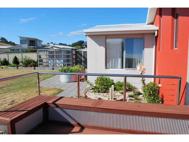 1 Waterford Drive, Sulphur Creek TAS 7316