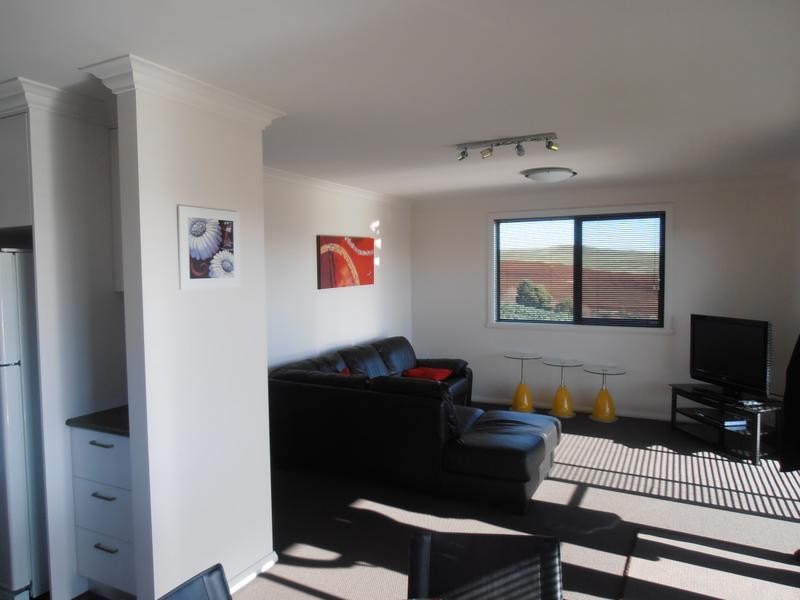 2/10 Josie Crescent,, Romaine TAS 7320