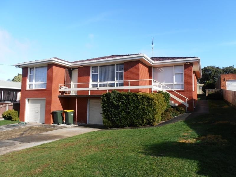 43 Roslyn Ave, Burnie TAS 7320