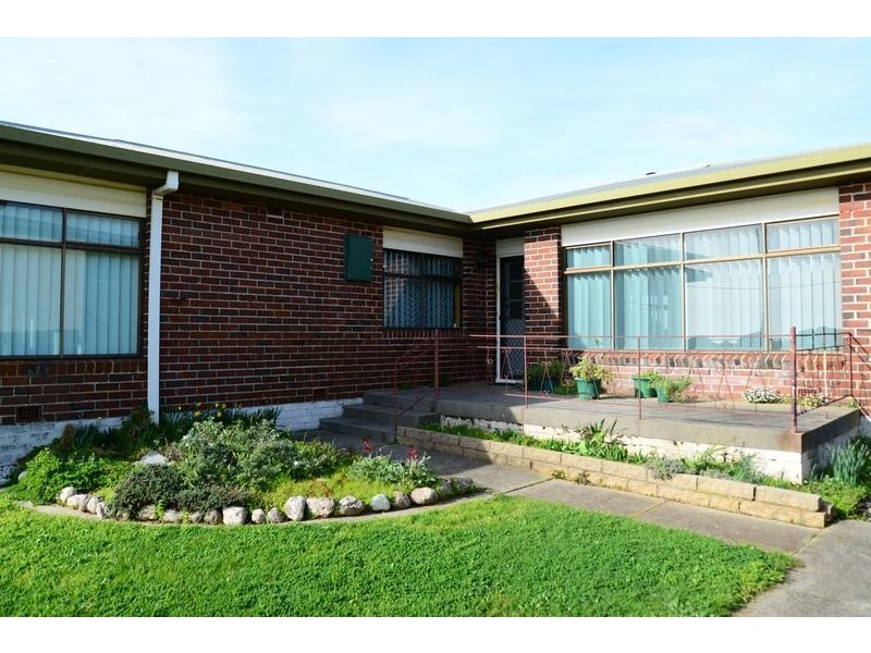 14 Esplanade, Somerset TAS 7322