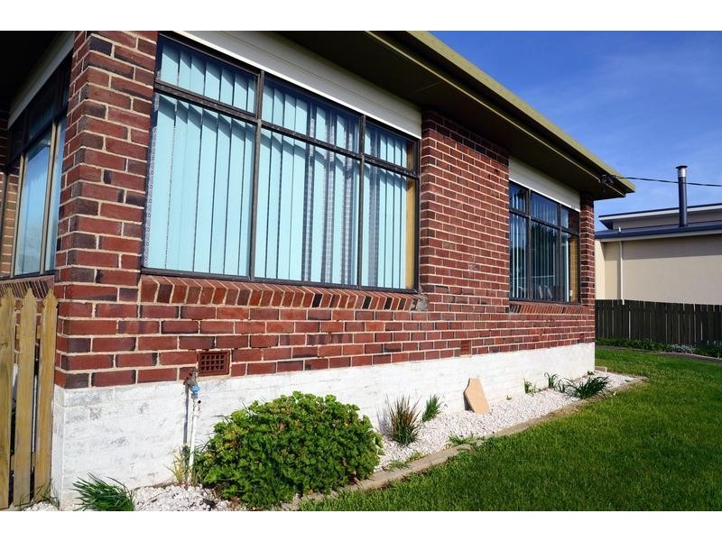 14 Esplanade, Somerset TAS 7322