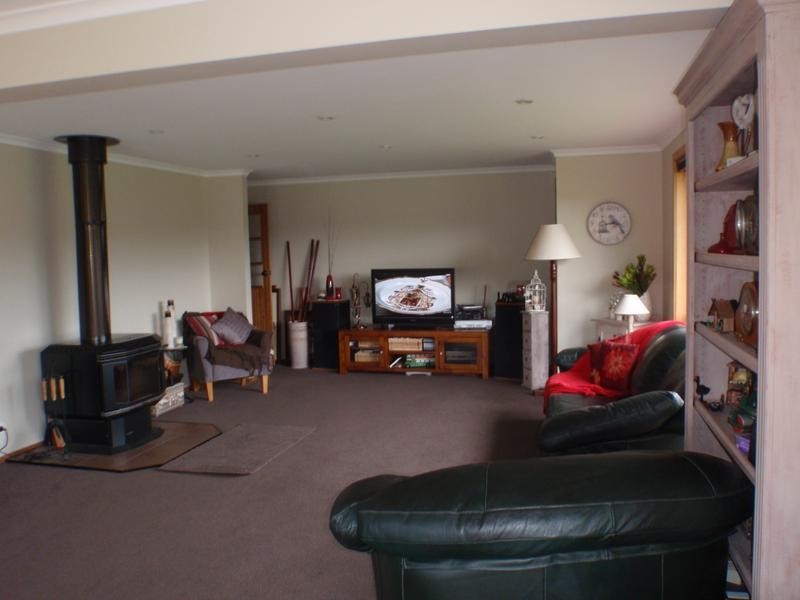 11864 Bass Highway, Ulverstone TAS 7315