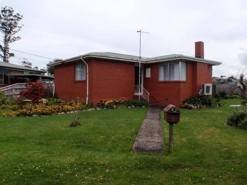 1 Southern Place, Somerset TAS 7322